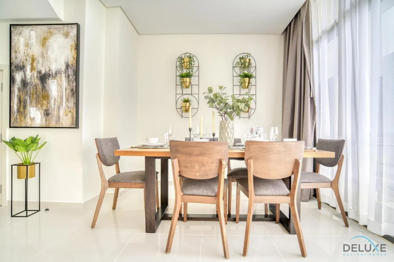 Flawless 3Br Townhouse With Assistant'S Room At Damac Hills 2 By Deluxe Holiday Homes Ντουμπάι 0*,