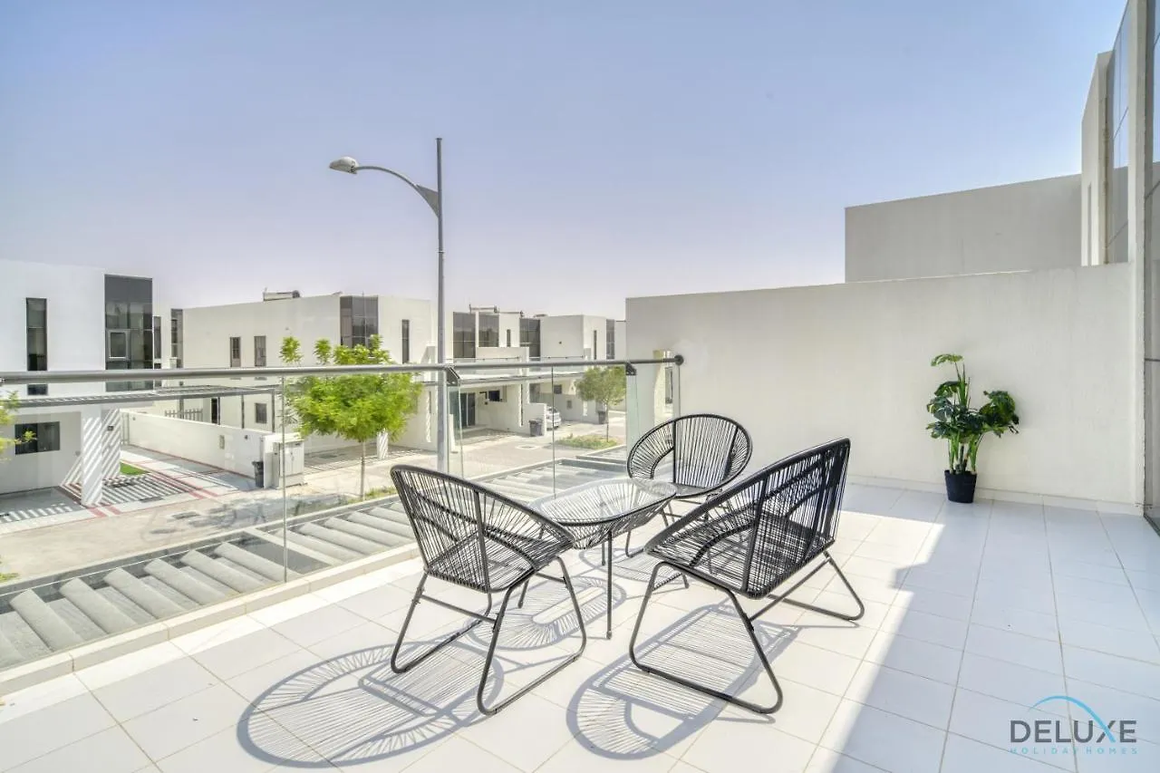 Διαμέρισμα Flawless 3Br Townhouse With Assistant'S Room At Damac Hills 2 By Deluxe Holiday Homes Ντουμπάι