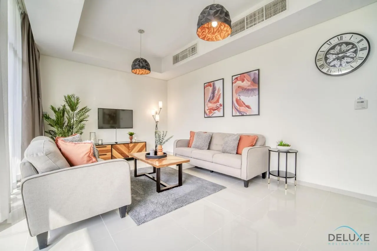 Flawless 3Br Townhouse With Assistant'S Room At Damac Hills 2 By Deluxe Holiday Homes Ντουμπάι Ηνωμένα Αραβικά Εμιράτα