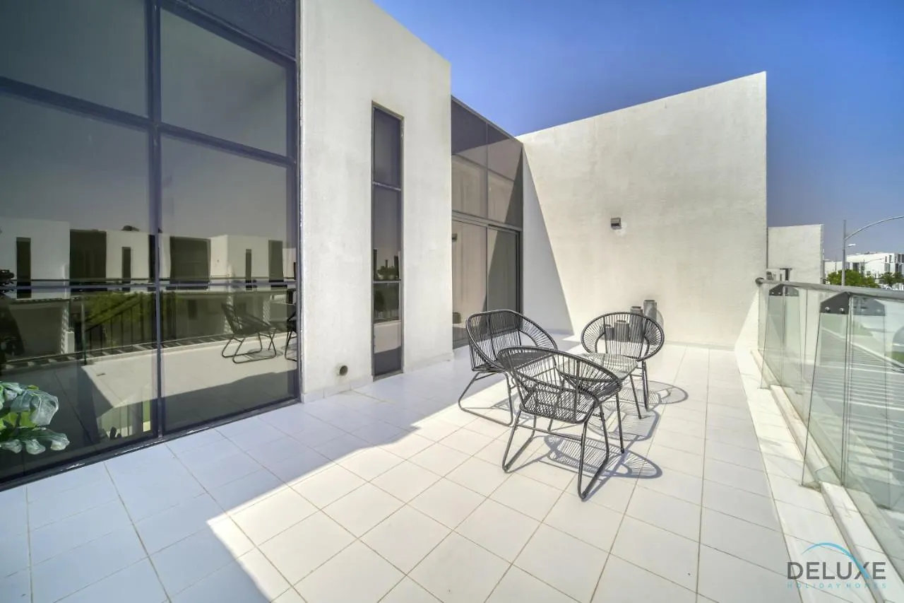 Flawless 3Br Townhouse With Assistant'S Room At Damac Hills 2 By Deluxe Holiday Homes Ντουμπάι 0*,  Ηνωμένα Αραβικά Εμιράτα
