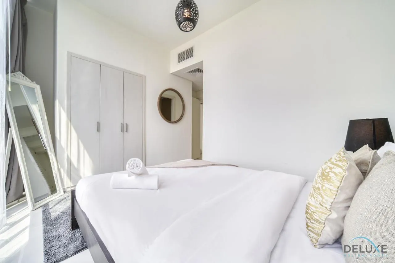 Flawless 3Br Townhouse With Assistant'S Room At Damac Hills 2 By Deluxe Holiday Homes Ντουμπάι Διαμέρισμα