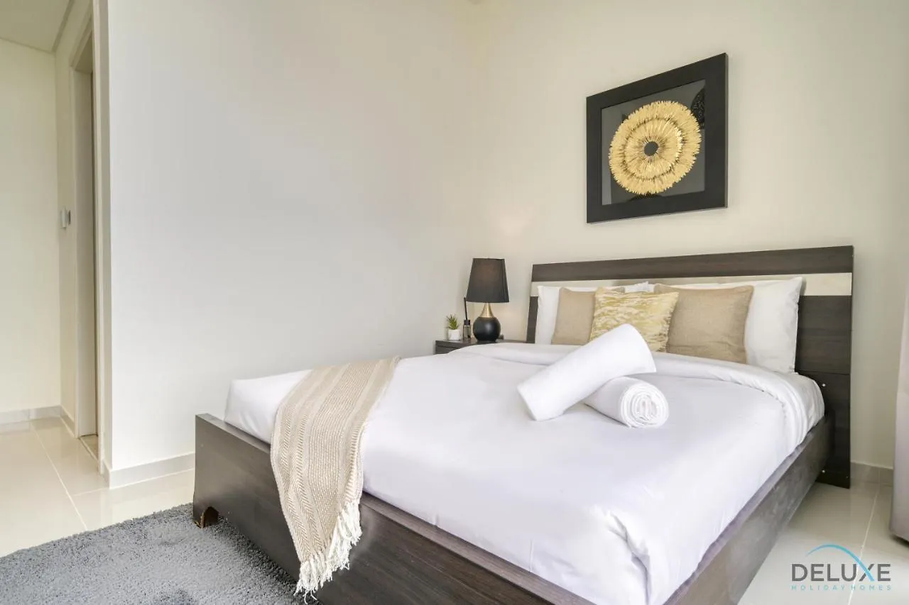 Flawless 3Br Townhouse With Assistant'S Room At Damac Hills 2 By Deluxe Holiday Homes Ντουμπάι